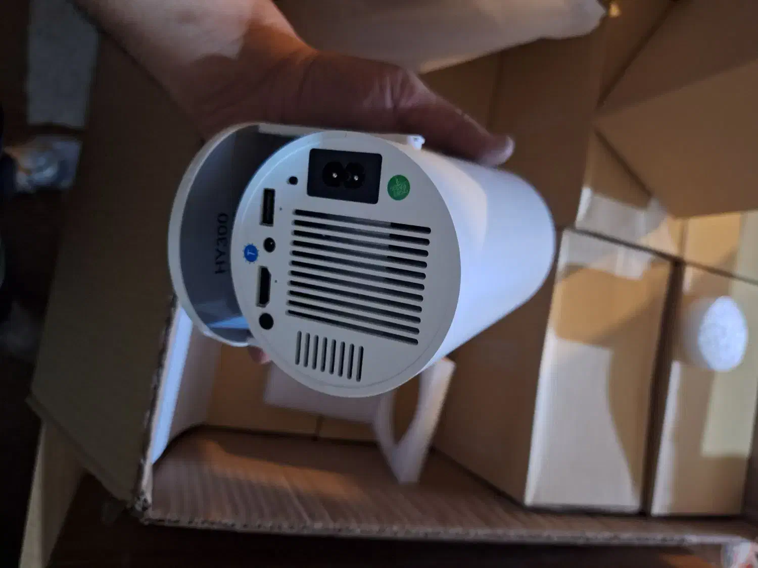 ویدئو پروژکتور  نیمه حرفه ای|تلویزیون و پروژکتور|تهران, جمال‌زاده|دیوار