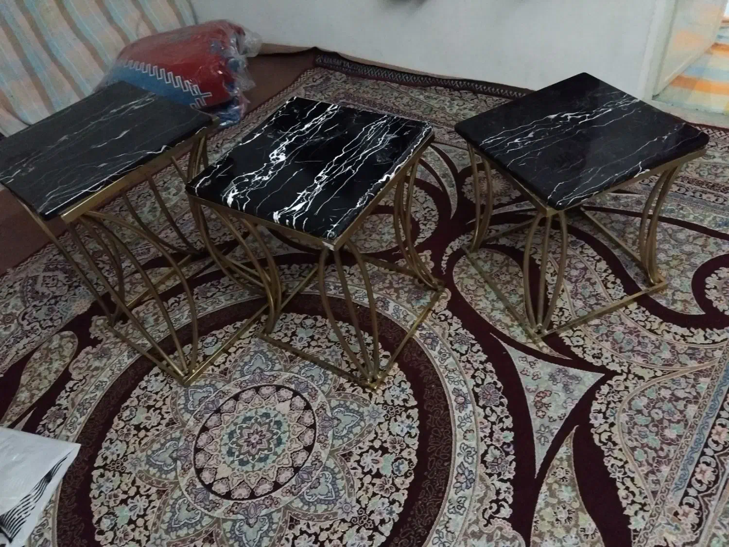 عسلی به فرش میرسد|مبلمان خانگی و میز عسلی|ابهر, |دیوار