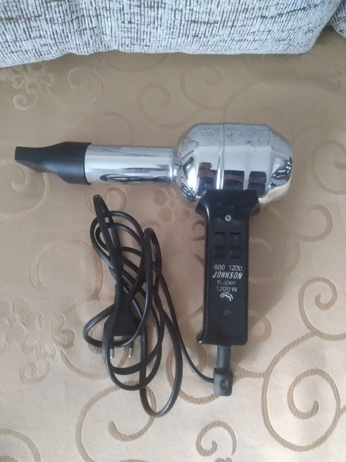 سشوار جانسون ۱۲۰۰ وات ایتالیا|آرایشی، بهداشتی، درمانی|همدان, |دیوار