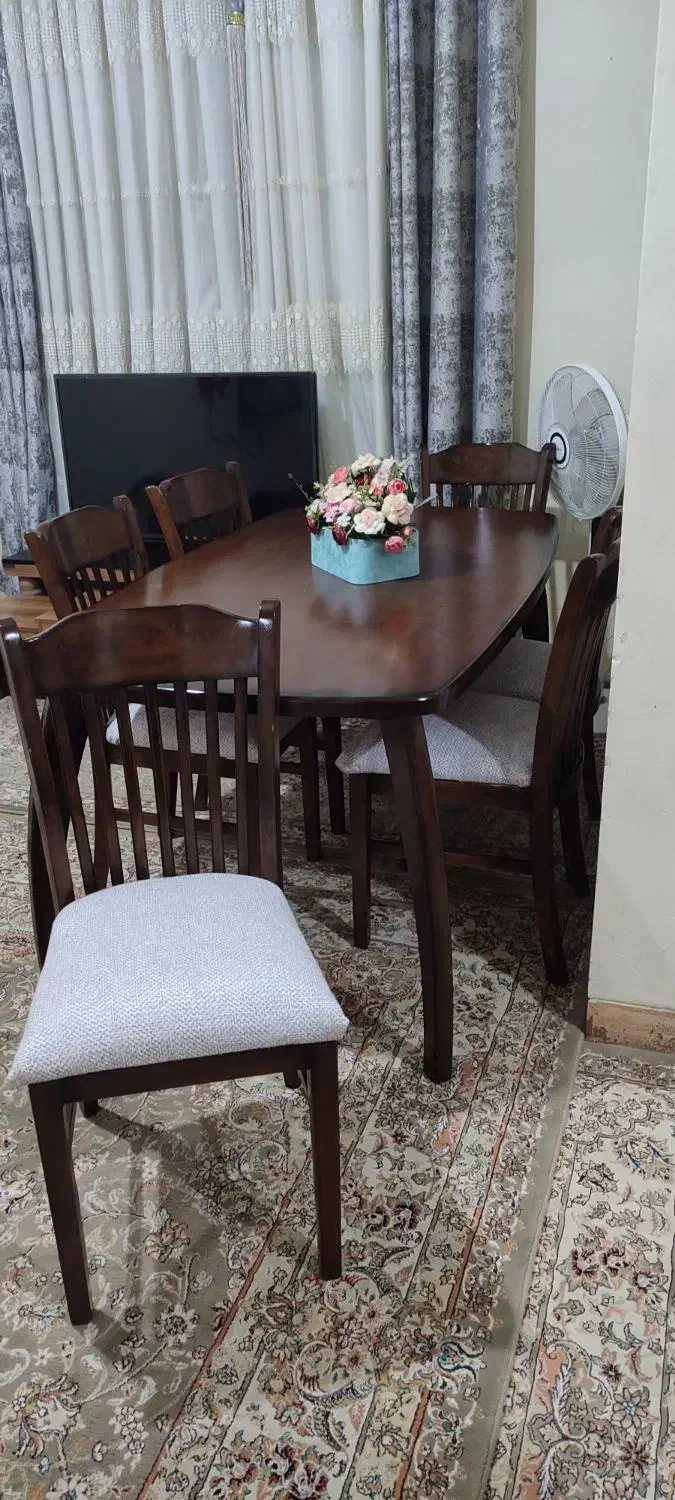 میز ناهارخوری ۶نفره تمام چوب راش درحدنونونو|میز و صندلی غذاخوری|شیراز, مسلم|دیوار