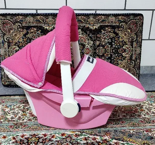 کریر بچه/سالم و ترتمیز/مارک چیکو بهترین مارک|کالسکه و لوازم جانبی|قم, چهل درخت‎|دیوار
