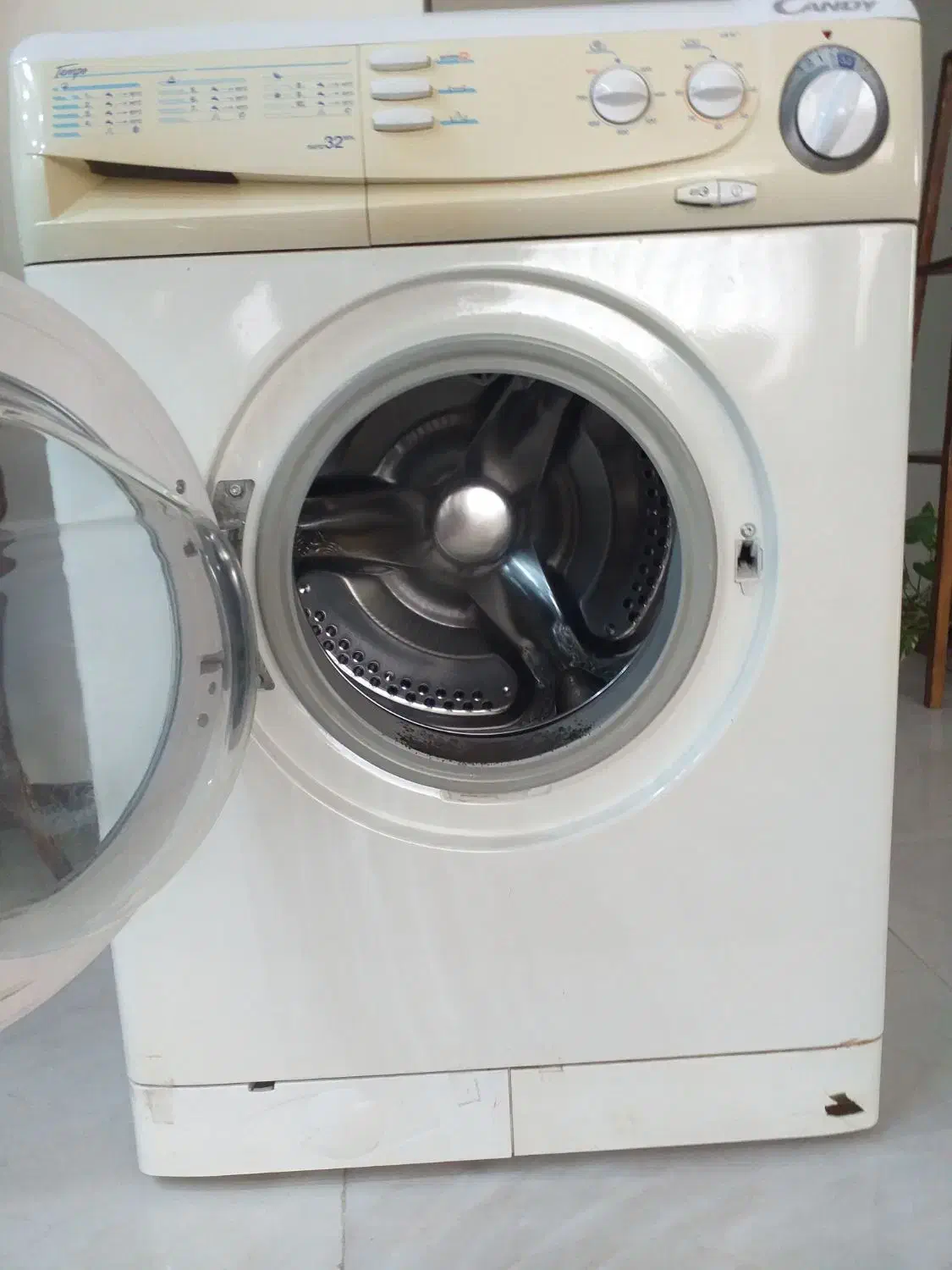 لباسشویی کندی اصل ایتالیا/۶ کلیویی در حد نو|ماشین لباسشویی و خشک‌کن لباس|پردیس, فاز ۵|دیوار