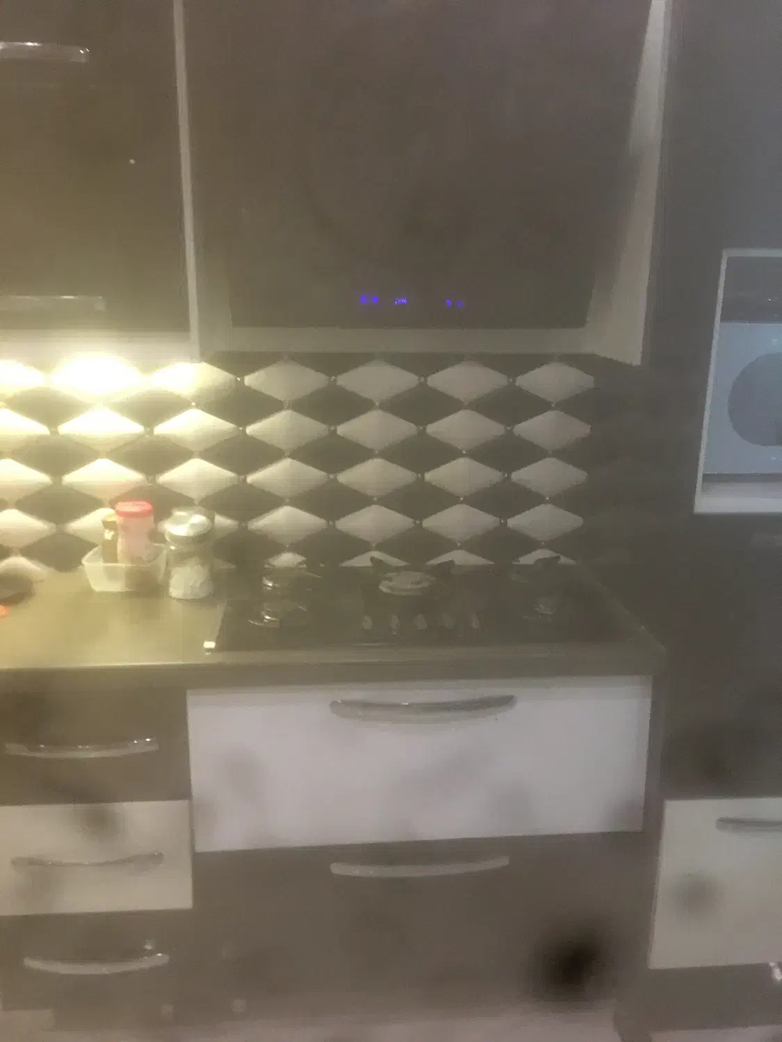 کابینت دست دوم های گلاس با گاز و هود و سینک|مصالح و تجهیزات ساختمان|کرج, فاز ۳ مهرشهر|دیوار