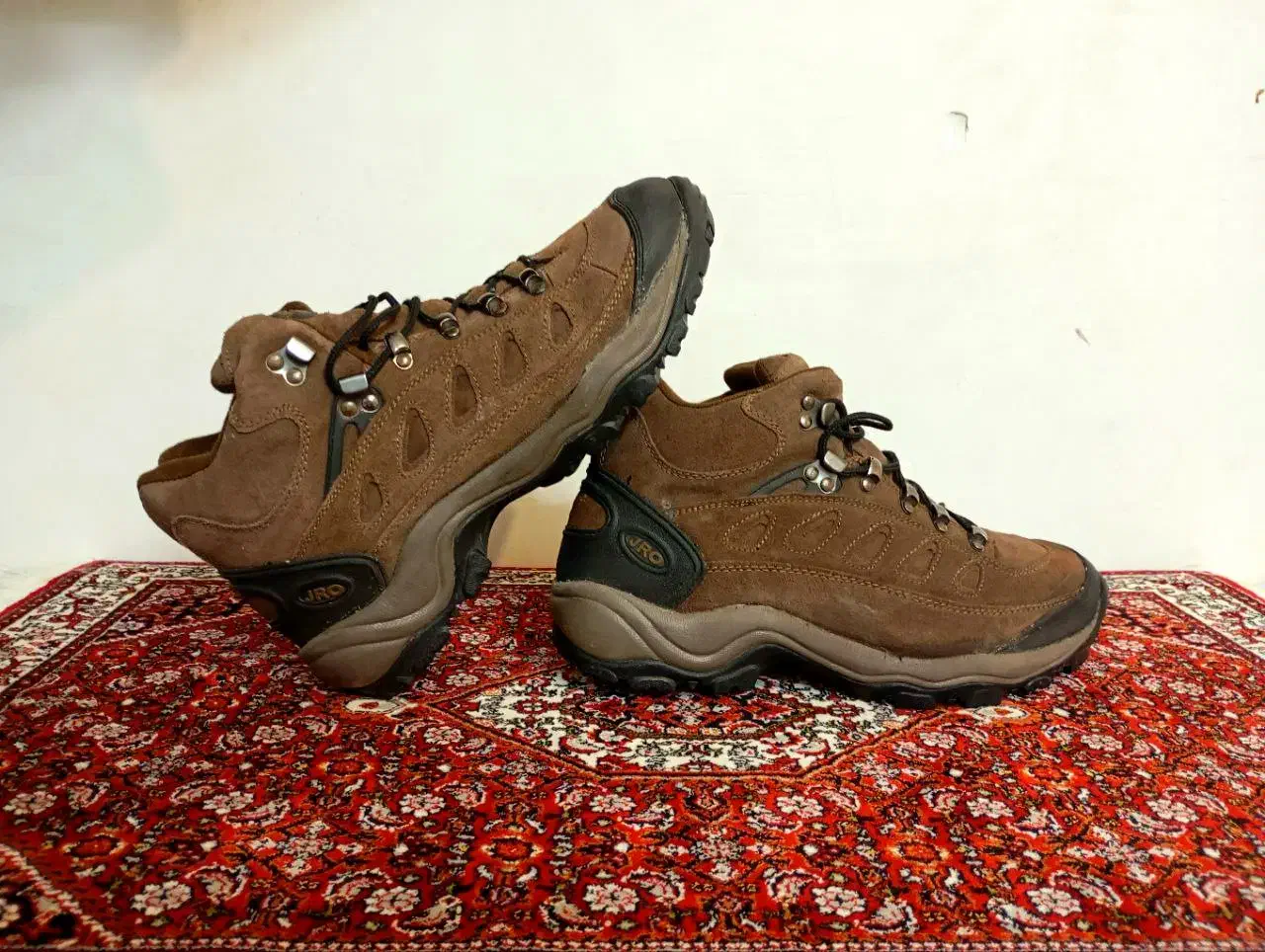 پوتین بوت کوهنوردی اورجینال|کیف، کفش، کمربند|همدان, |دیوار