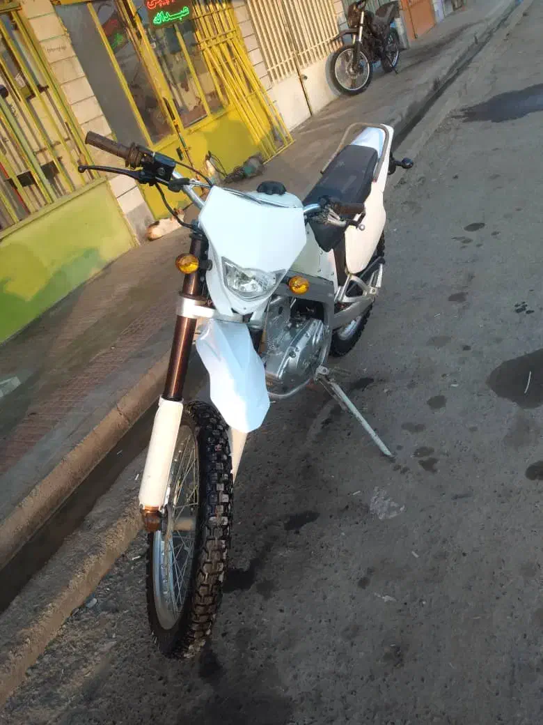 تریل مزایده امیکو ۱۸۶|موتورسیکلت|شاهین‌شهر, مخابرات (شهید بهشتی)|دیوار