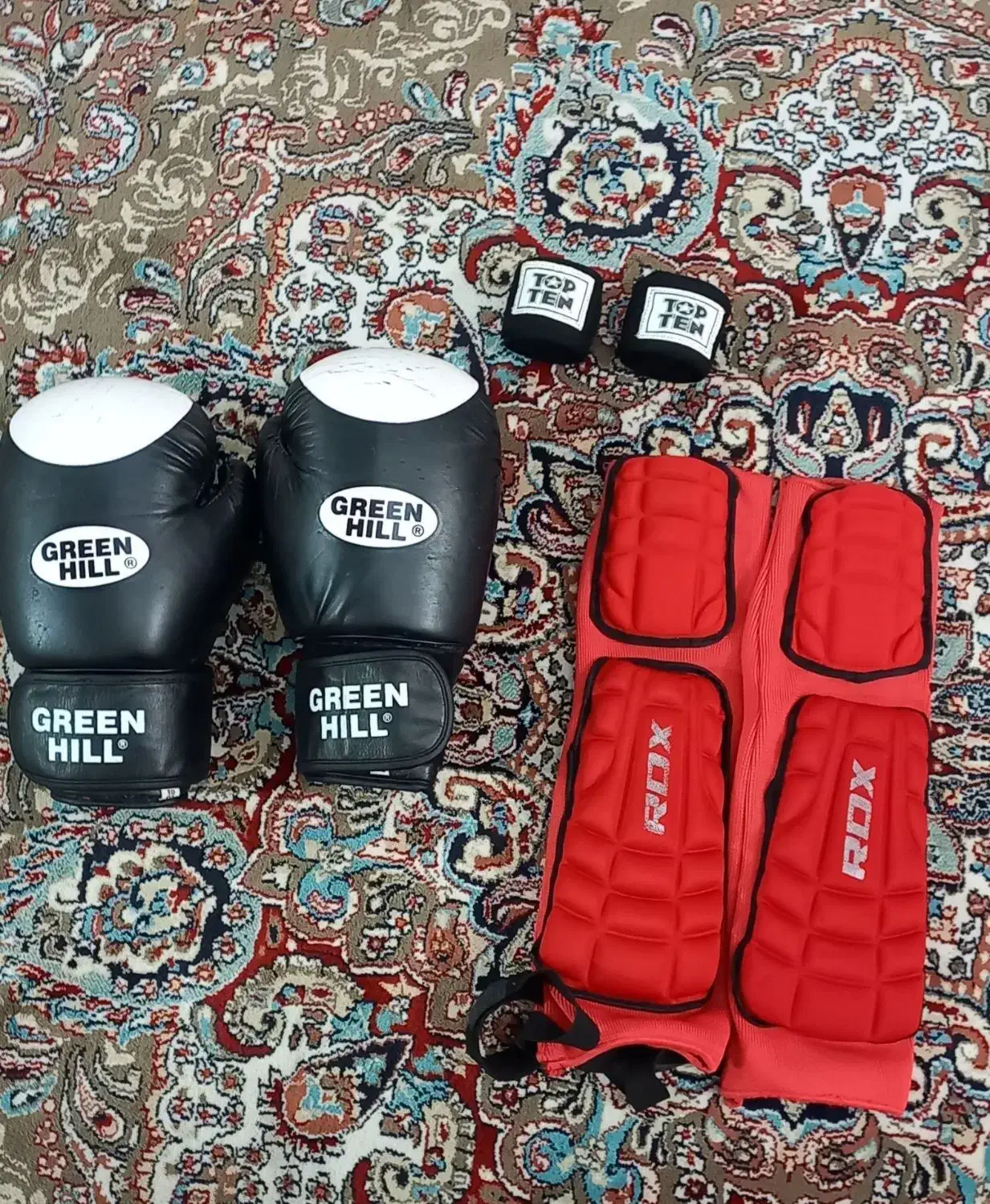 پک بوکس،دستکش،ساق بند،باند بوکس|تجهیزات ورزشی|بهارستان, |دیوار