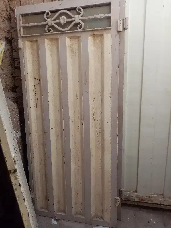 عطیقه|کلکسیون اشیاء عتیقه|یزد, |دیوار