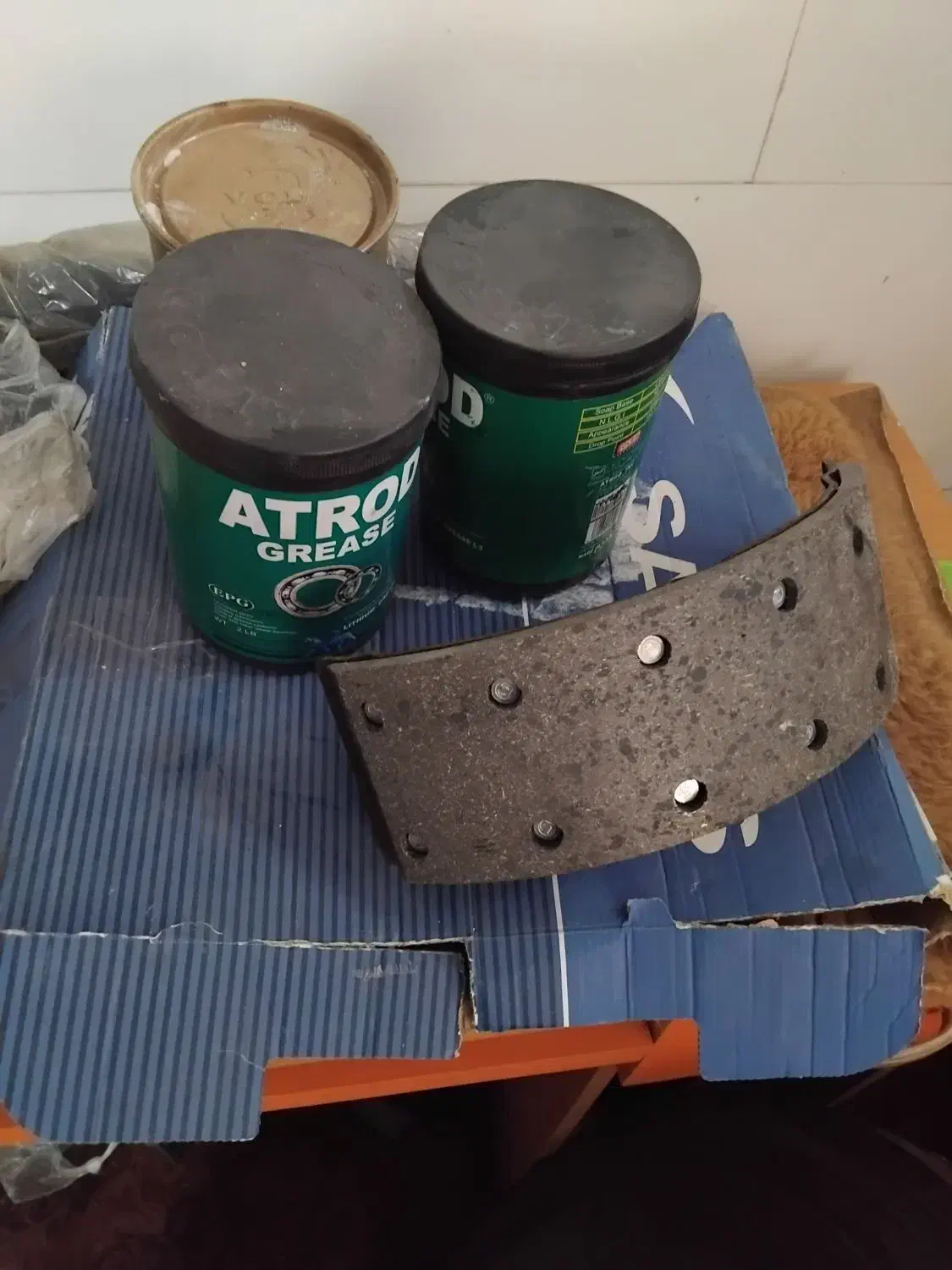 لنت و دینام اسوزو شش تن|قطعات یدکی و لوازم جانبی|قائن, |دیوار