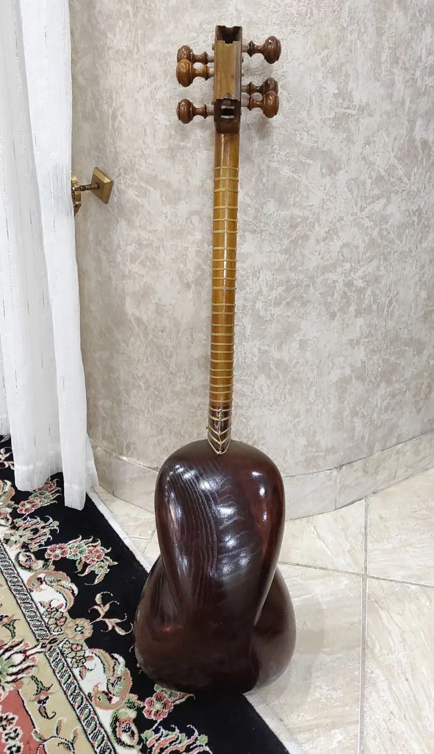 تار، تیره رنگ|سازهای سنتی|ملایر, |دیوار