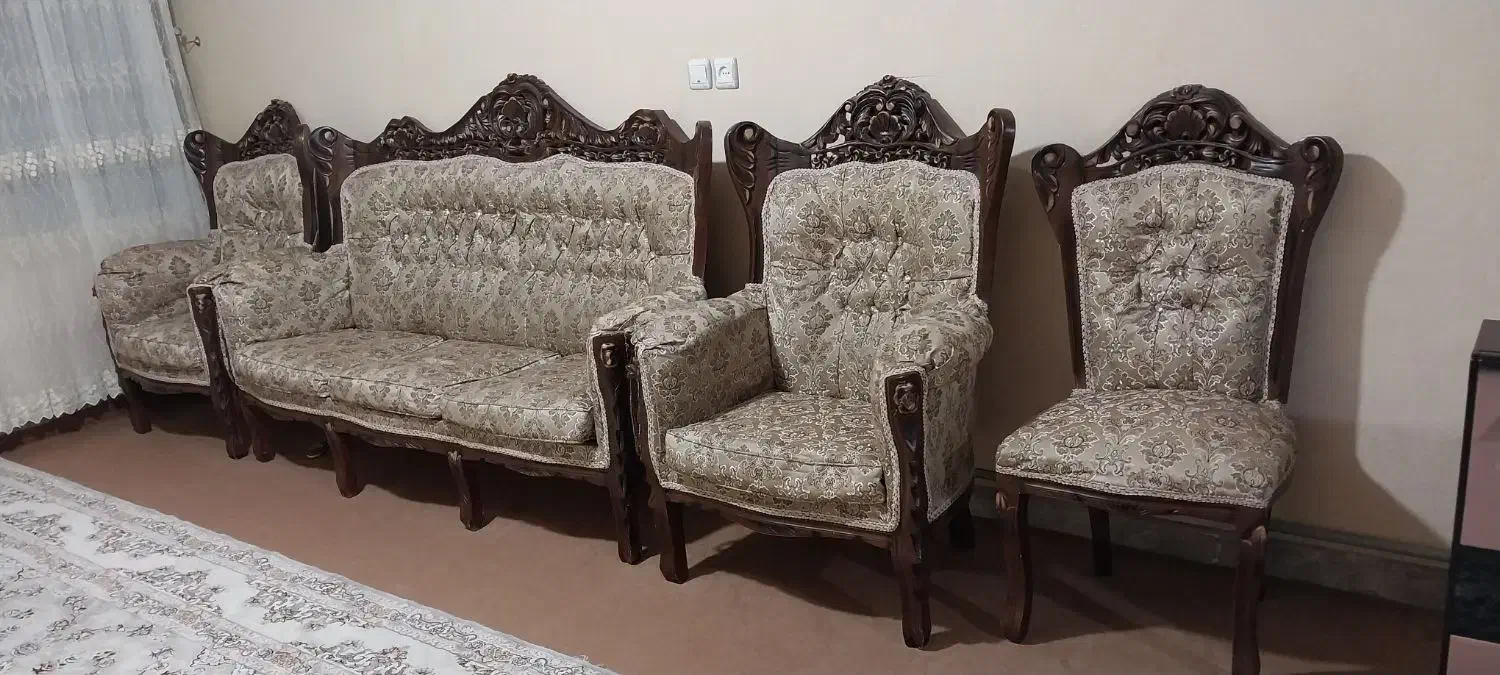 مبل سلطنتی ۹نفره ومیزغذاخوری ۶نفره|مبلمان خانگی و میز عسلی|محمدیه-قزوین, |دیوار