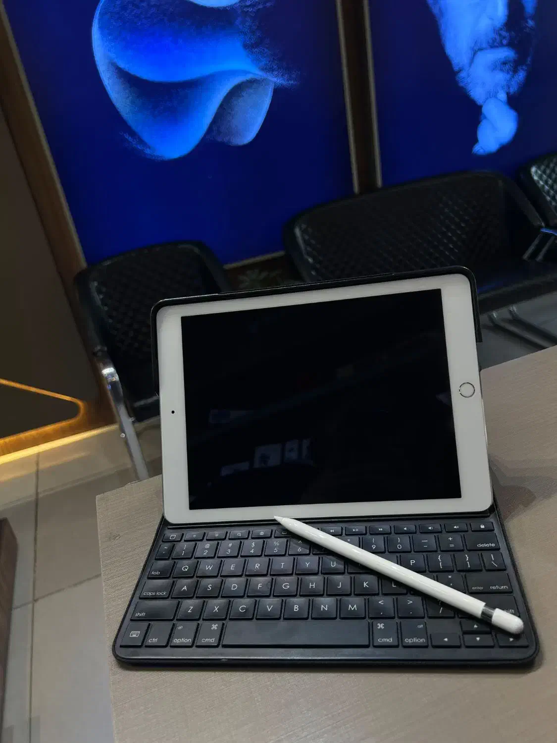 iPad pro|تبلت|مشهد, شهید فرامرز عباسی|دیوار