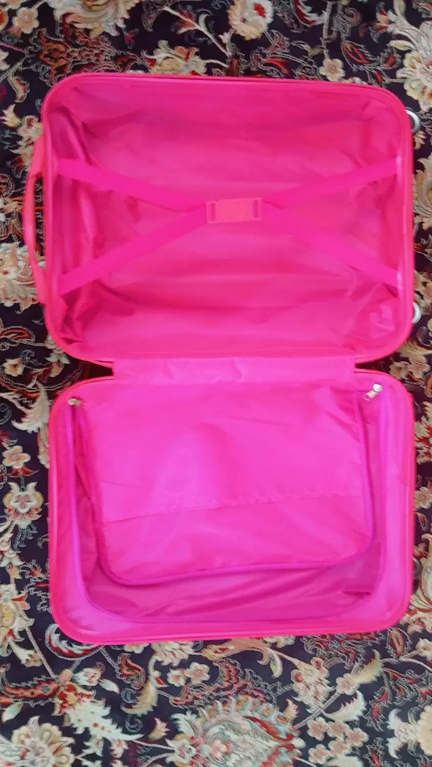 چمدان|کیف، کفش، کمربند|اراک, |دیوار