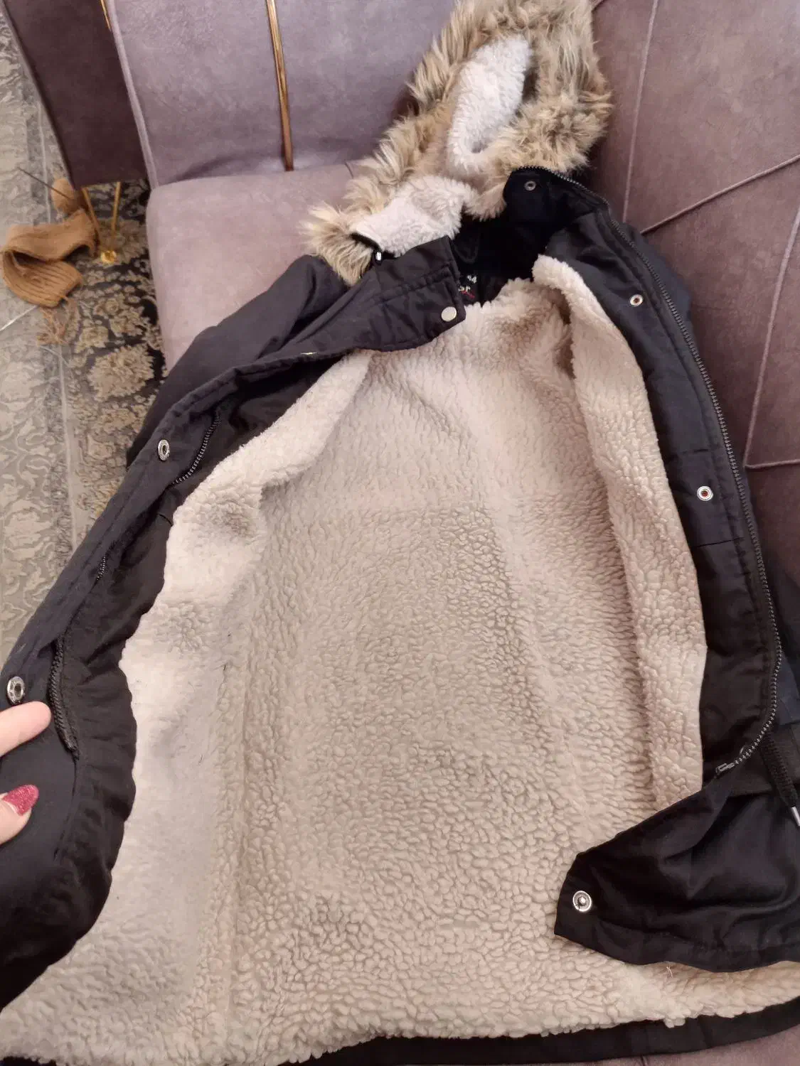 کاپشن زنانه دخترانه مشکی داخل خز|لباس|شیراز, شهرک ترکان|دیوار