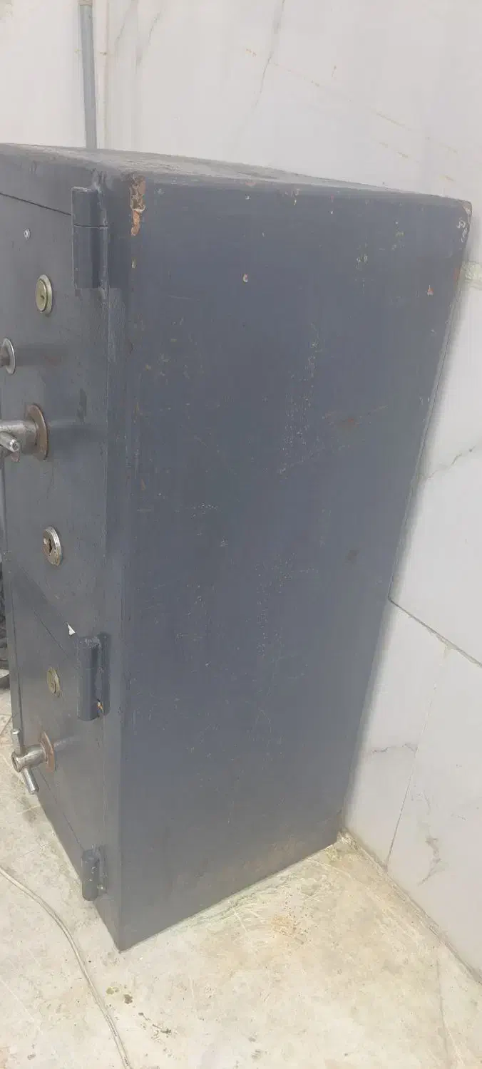 گاو صندوق کاوه|ابزارآلات|اسلام‌شهر, شهرک قائمیه|دیوار