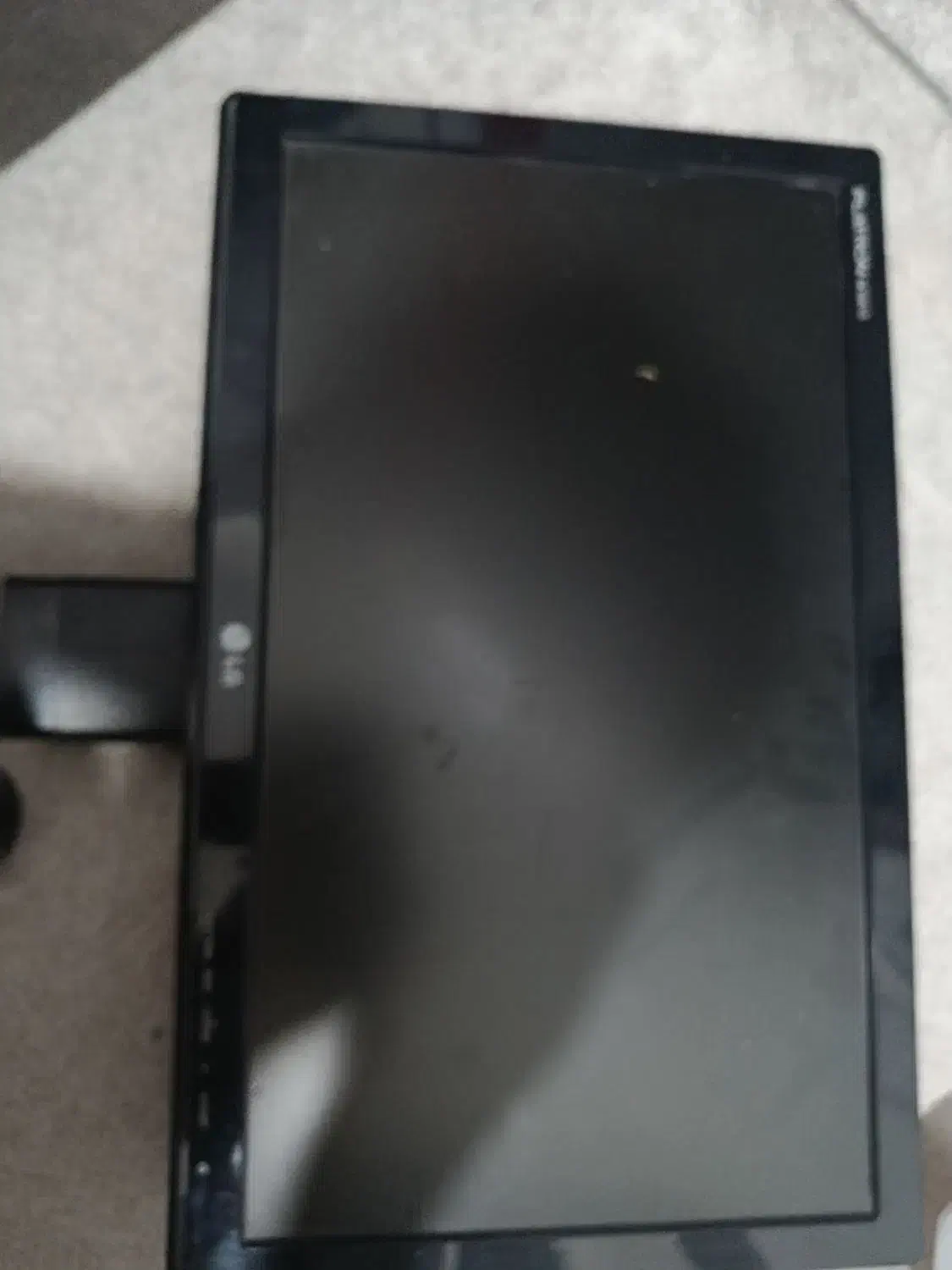 مانیتور lg|قطعات و لوازم جانبی رایانه|شهر بابک, |دیوار