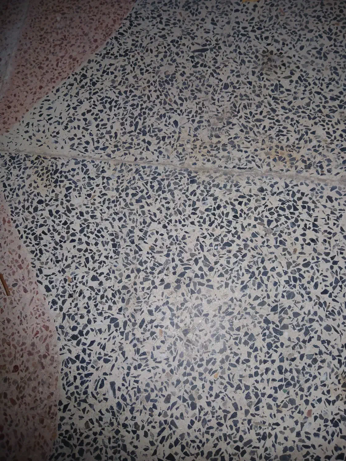 فروش دوجامغازه ۱۰۰مترمربع|فروش مغازه و غرفه|عنبرآباد, |دیوار