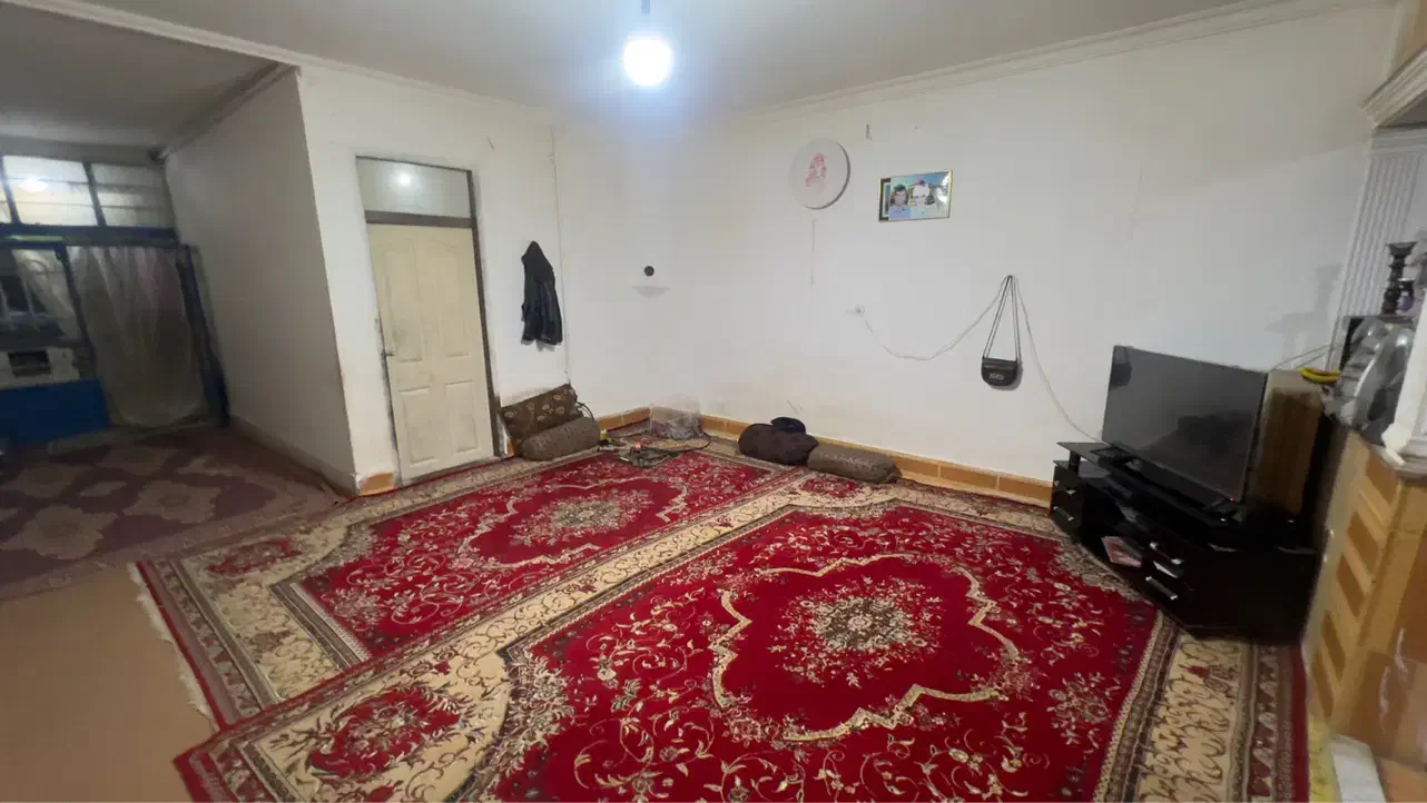 منزل اجاره ای واقع در شهر چناران دربست ماشین رو|اجارهٔ خانه و ویلا|چناران, |دیوار