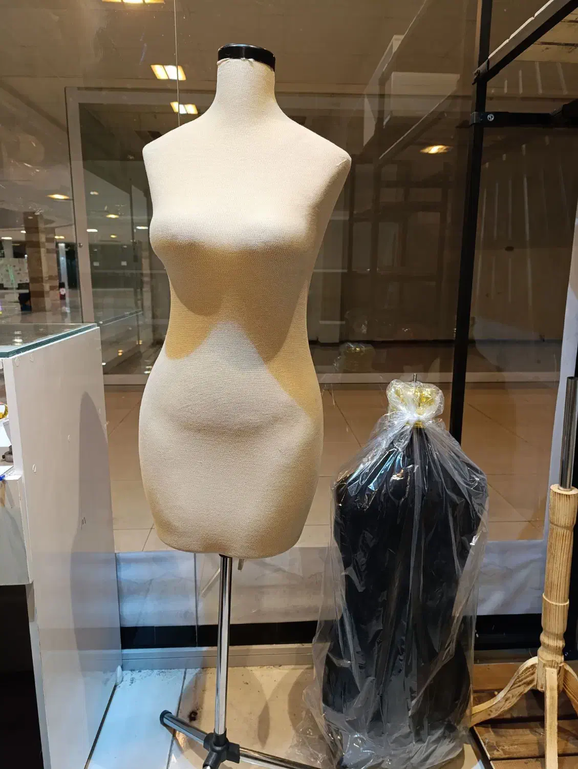 مانکن خیاطی سوزن خور و اتو خور|لوازم خیاطی و بافتنی|گرگان, |دیوار