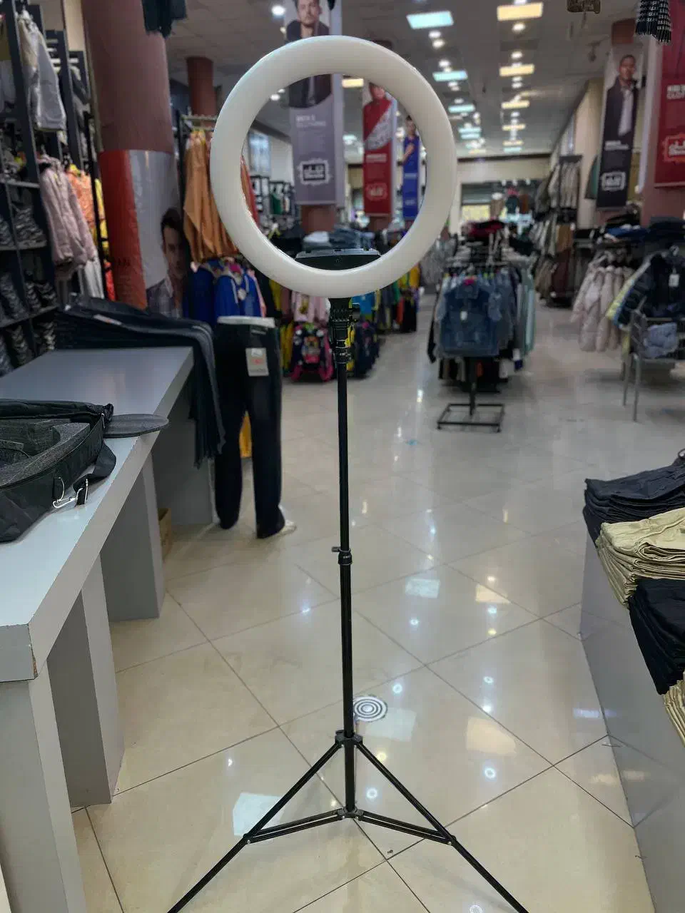 رینگ لایت/پرده فون/عکاسی/تولید محتوا/ادمینی|دوربین عکاسی و فیلمبرداری|مشهد, دانش|دیوار