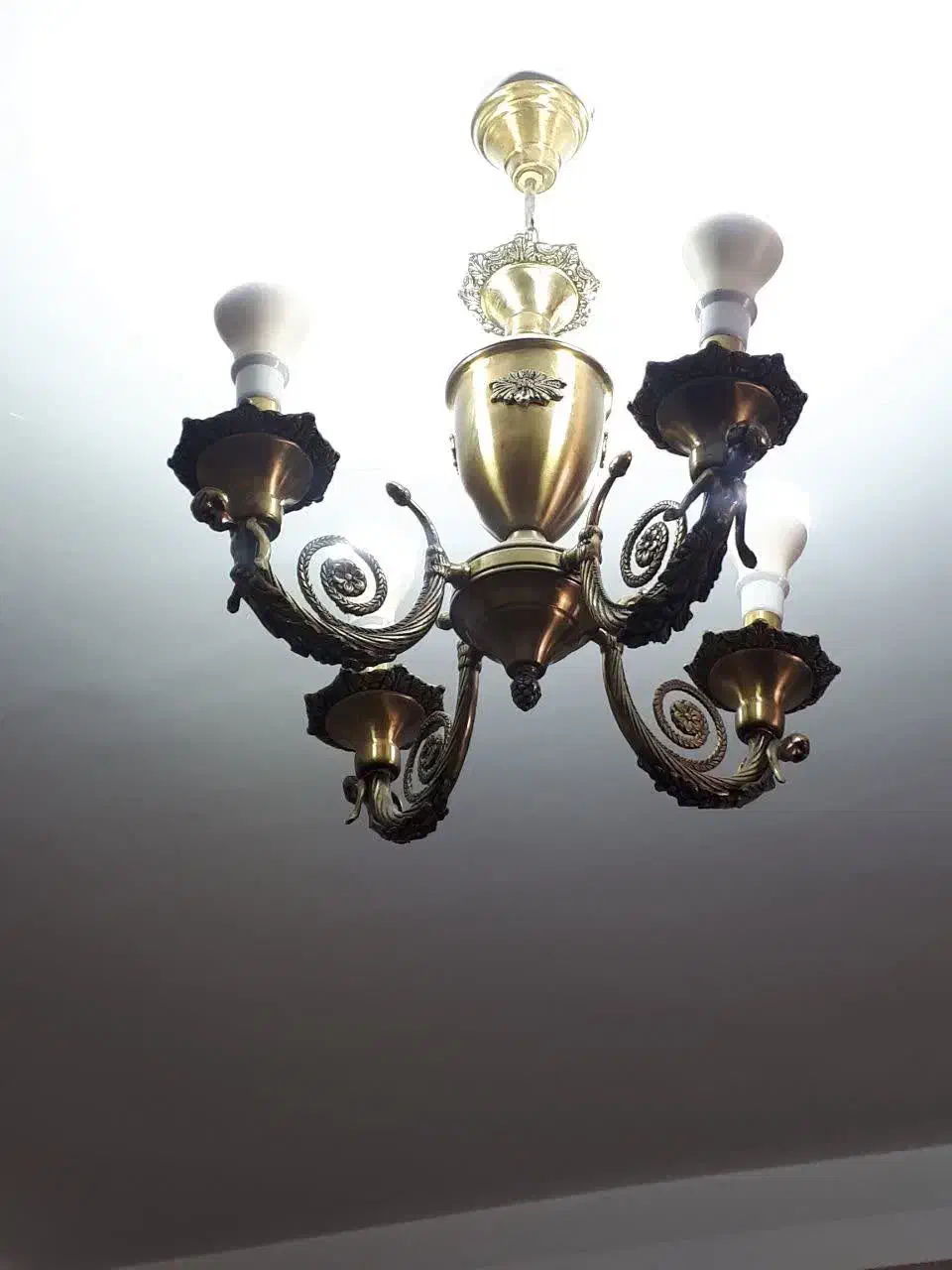 لوستر برنز اصل قدیمی|لوستر و چراغ آویز|ماهیدشت, |دیوار