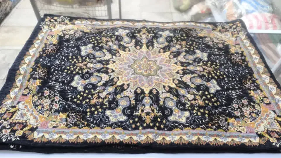 روبالشتی لوله‌ای و چهار گوش|رختخواب، بالش، پتو|قرچک, باقرآباد|دیوار