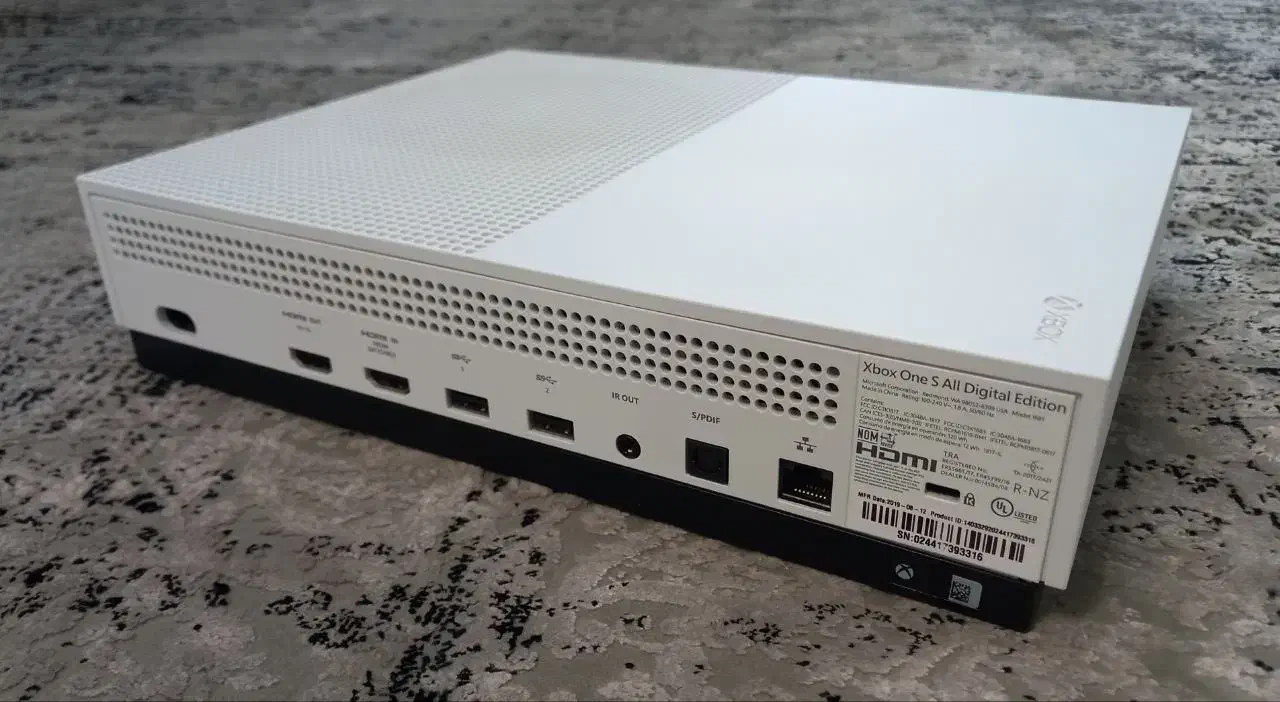Xbox One S All Digital 1TB|کنسول، بازی ویدئویی و آنلاین|تهران, باغ خزانه|دیوار