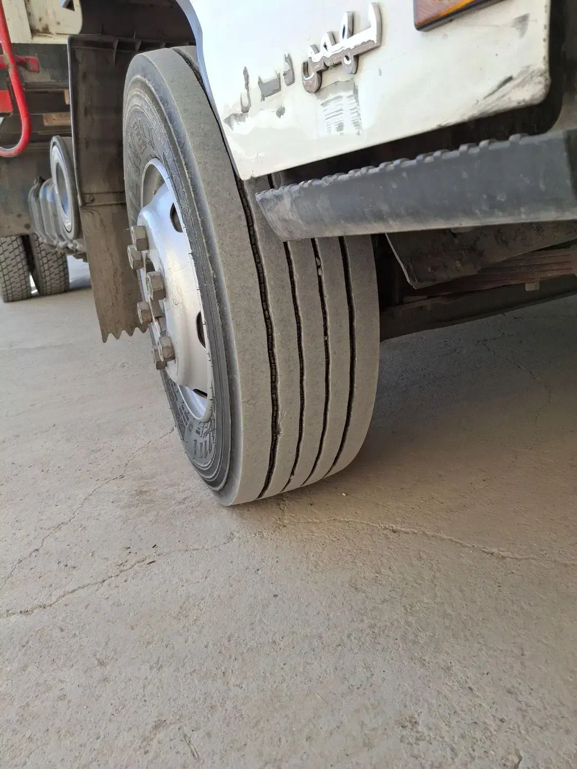 لاستیک تیوبلس ایسوزو|قطعات یدکی و لوازم جانبی|ری, اقدسیه|دیوار