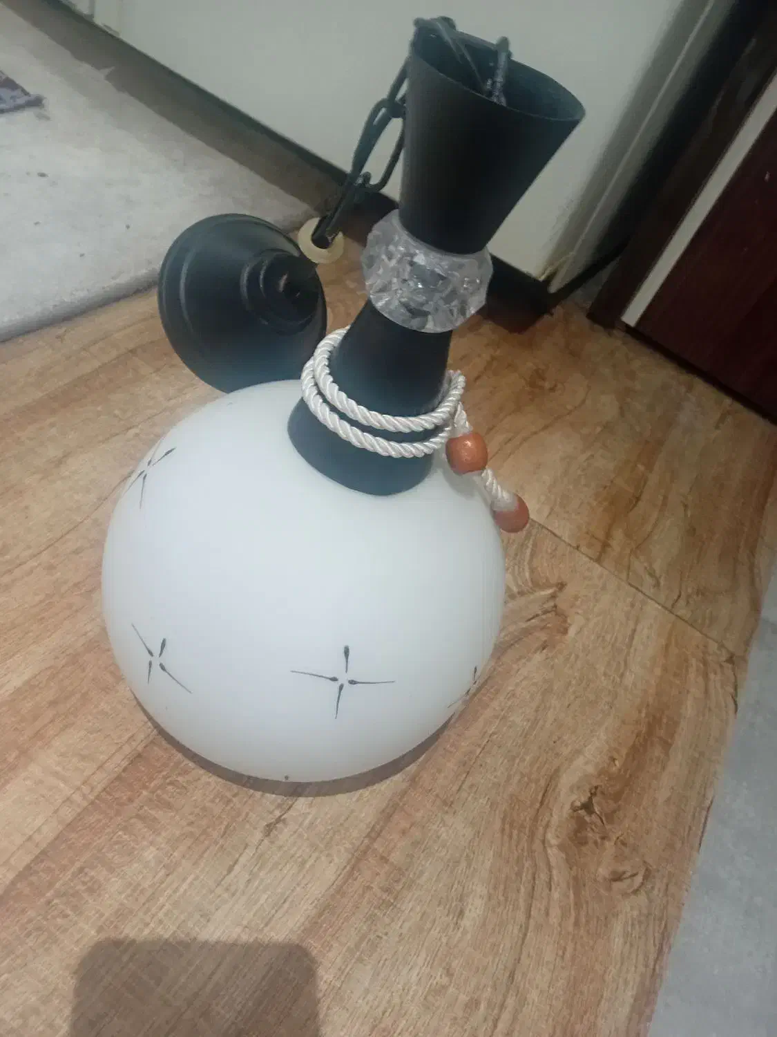 جراغ آویز|لامپ و چراغ|پارس‌آباد, |دیوار