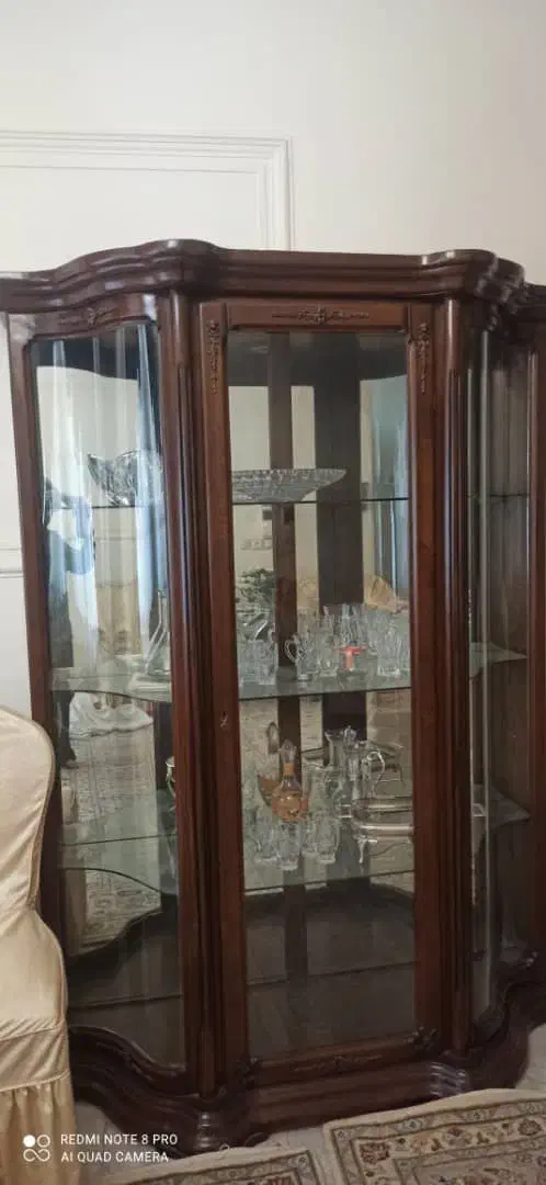 ویترین تمام چوب سالم|بوفه، ویترین، کنسول|تهران, زرکش|دیوار