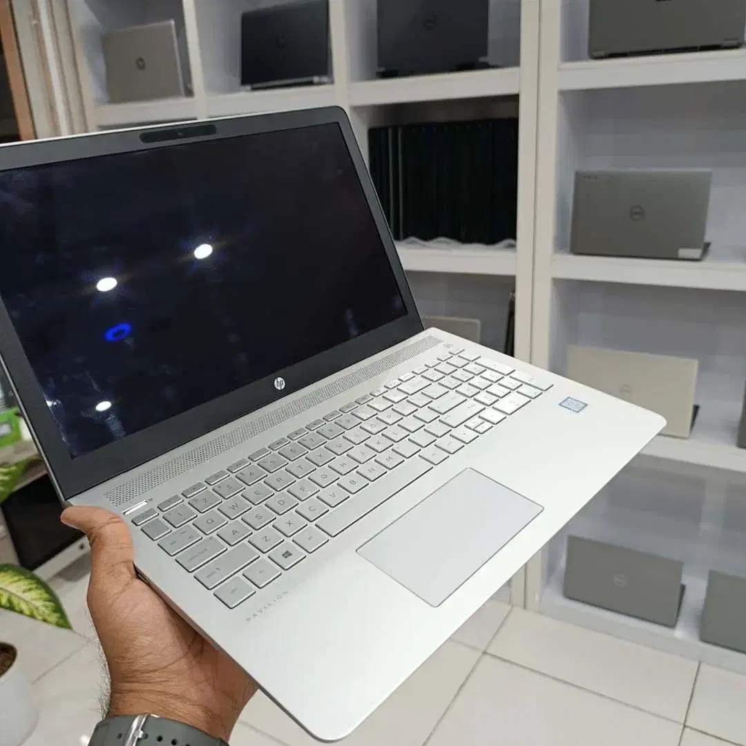 لپ تاپ نقره ای لمسی HP Pavilion|رایانه همراه|دزفول, |دیوار