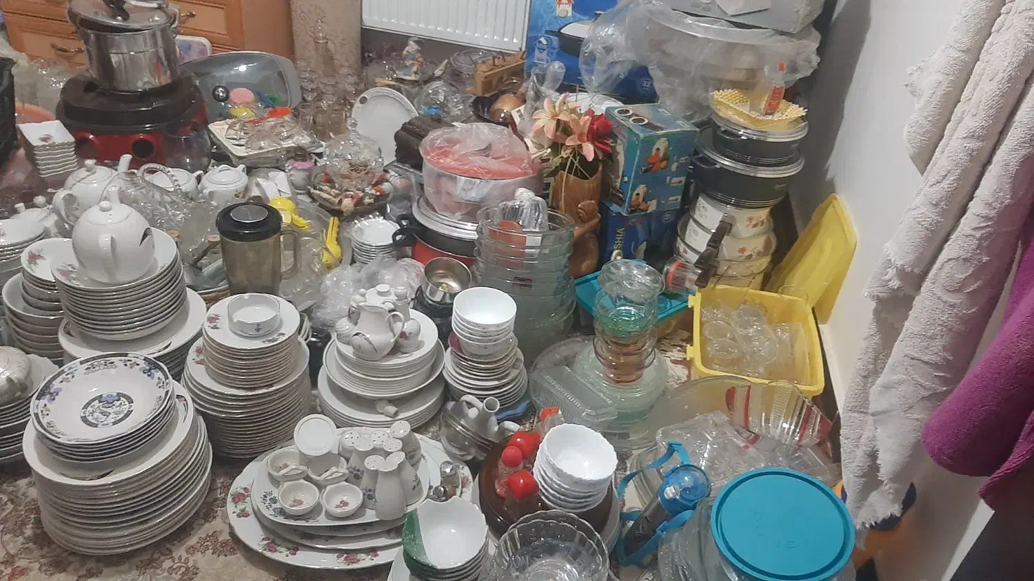 چینی جات خانه همه رقم اصل|حراج|رشت, فلسطین|دیوار