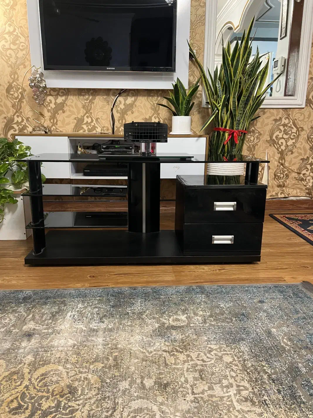 میز تلوزیون|میز تلویزیون|رشت, یخسازی|دیوار