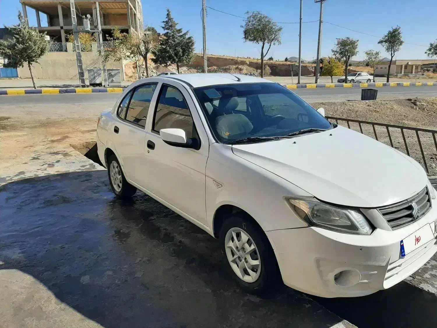 ساینا مدل ۹۹|خودرو سواری و وانت|قروه, |دیوار