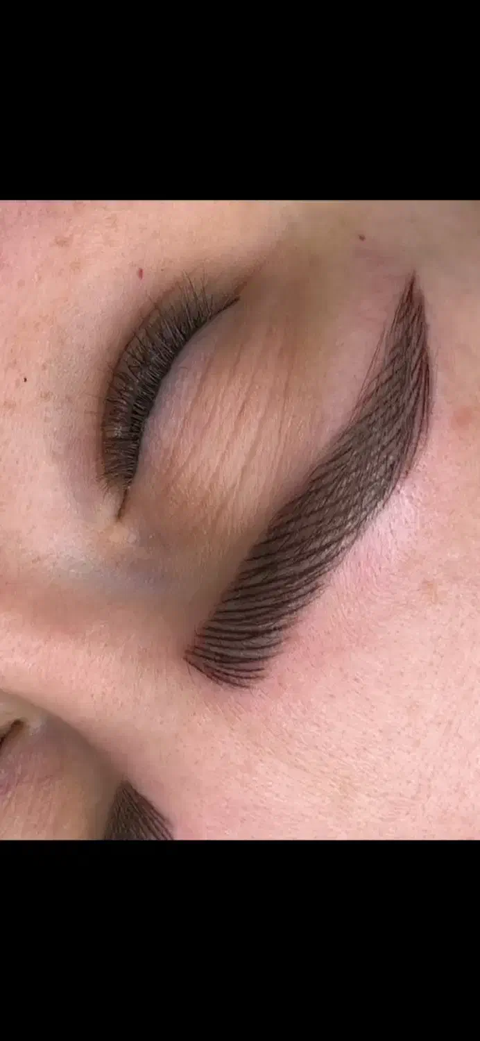 میکروبلیدینگ و خط چشم فقط هزینه متریال|خدمات آرایشگری و زیبایی|رشت, کوی غلام نیا|دیوار