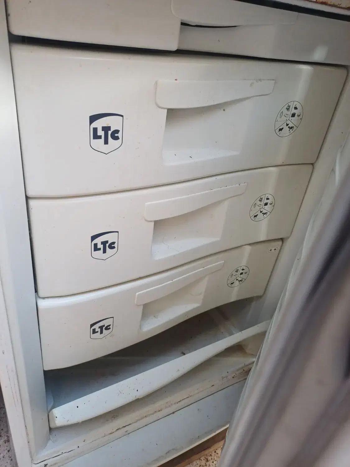 یخچال و میز تیوی|یخچال و فریزر|مشهد, آزادشهر|دیوار