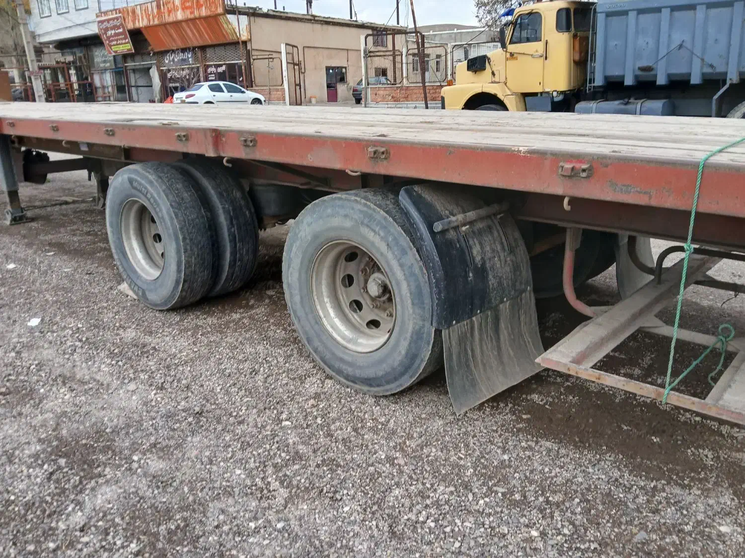 تریلی کفی|خودرو سنگین|کرج, آسیاب برجی|دیوار