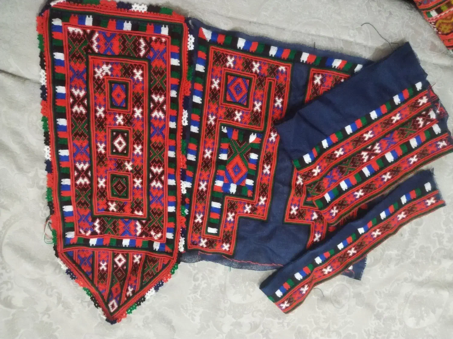 فروشی|لباس|سراوان, |دیوار