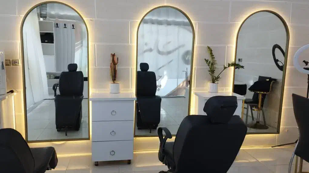 لوازم سالن زیبایی|آرایشگاه و سالن‌های زیبایی|مشهد, نیزه|دیوار