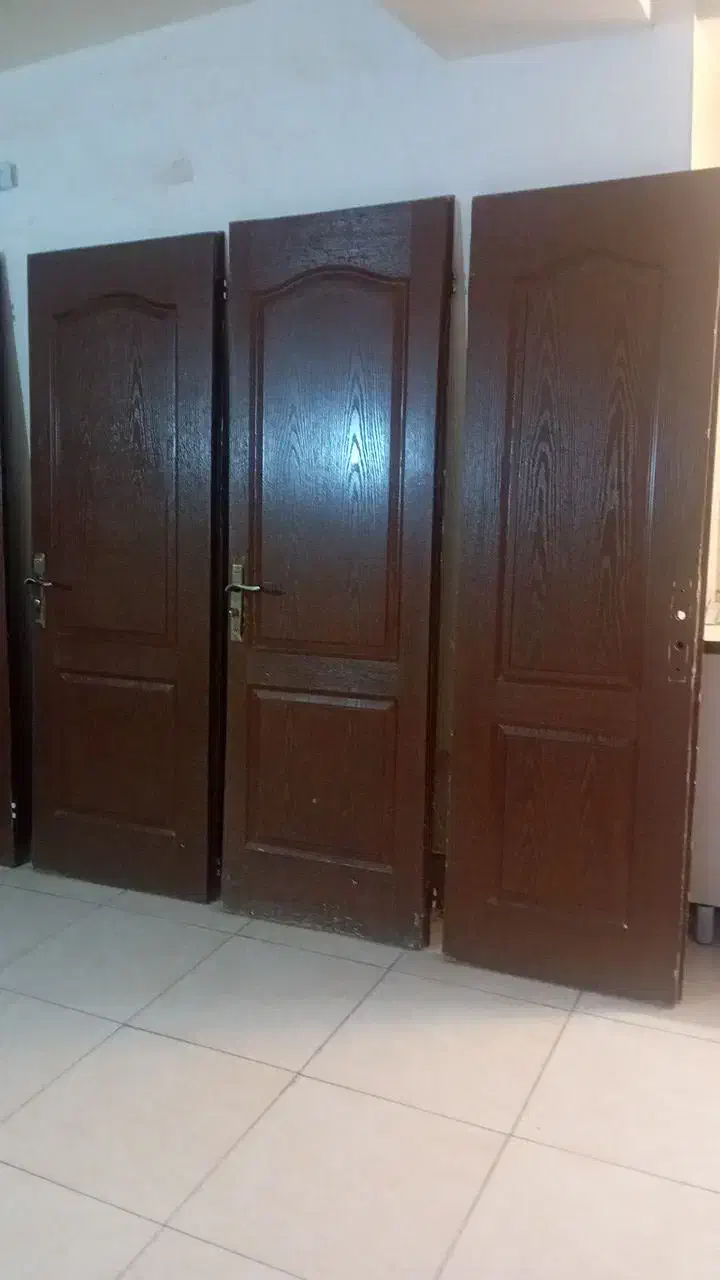 درب چوبی|مصالح و تجهیزات ساختمان|کرج, عظیمیه|دیوار