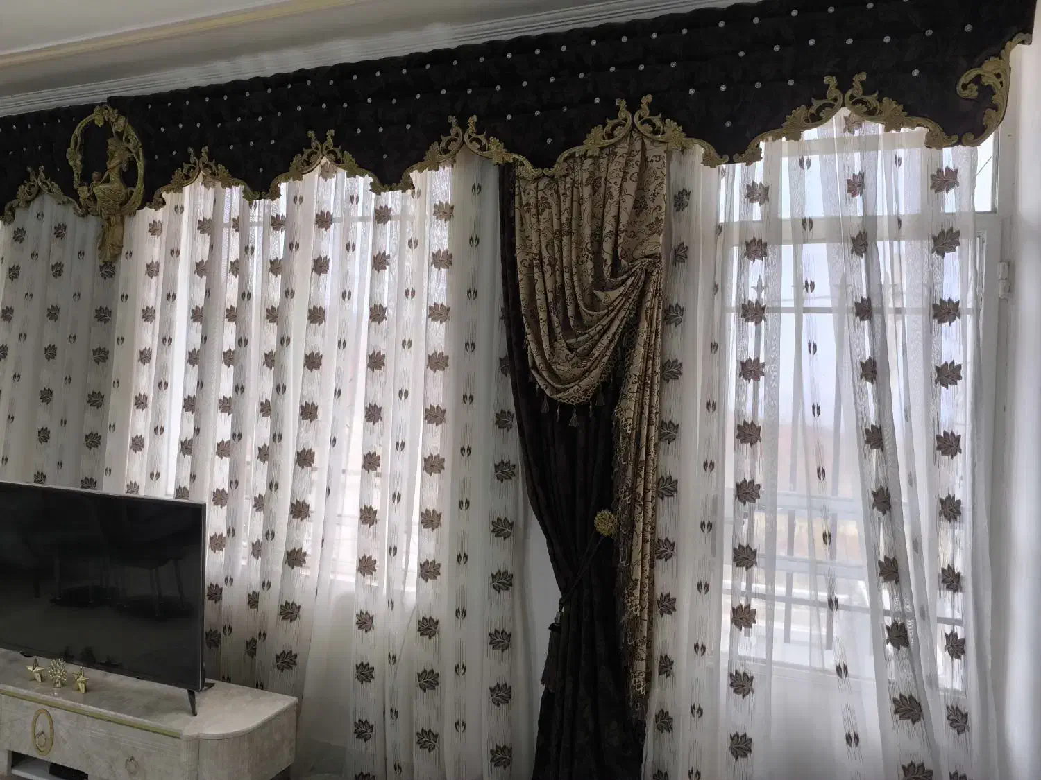 پرده|پرده، رانر، رومیزی|بروجرد, |دیوار