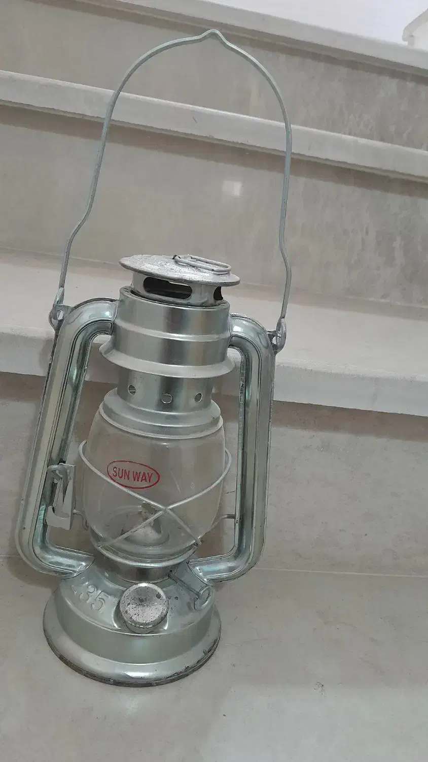 فانوس نفتی|کلکسیون اشیاء عتیقه|میانه, |دیوار