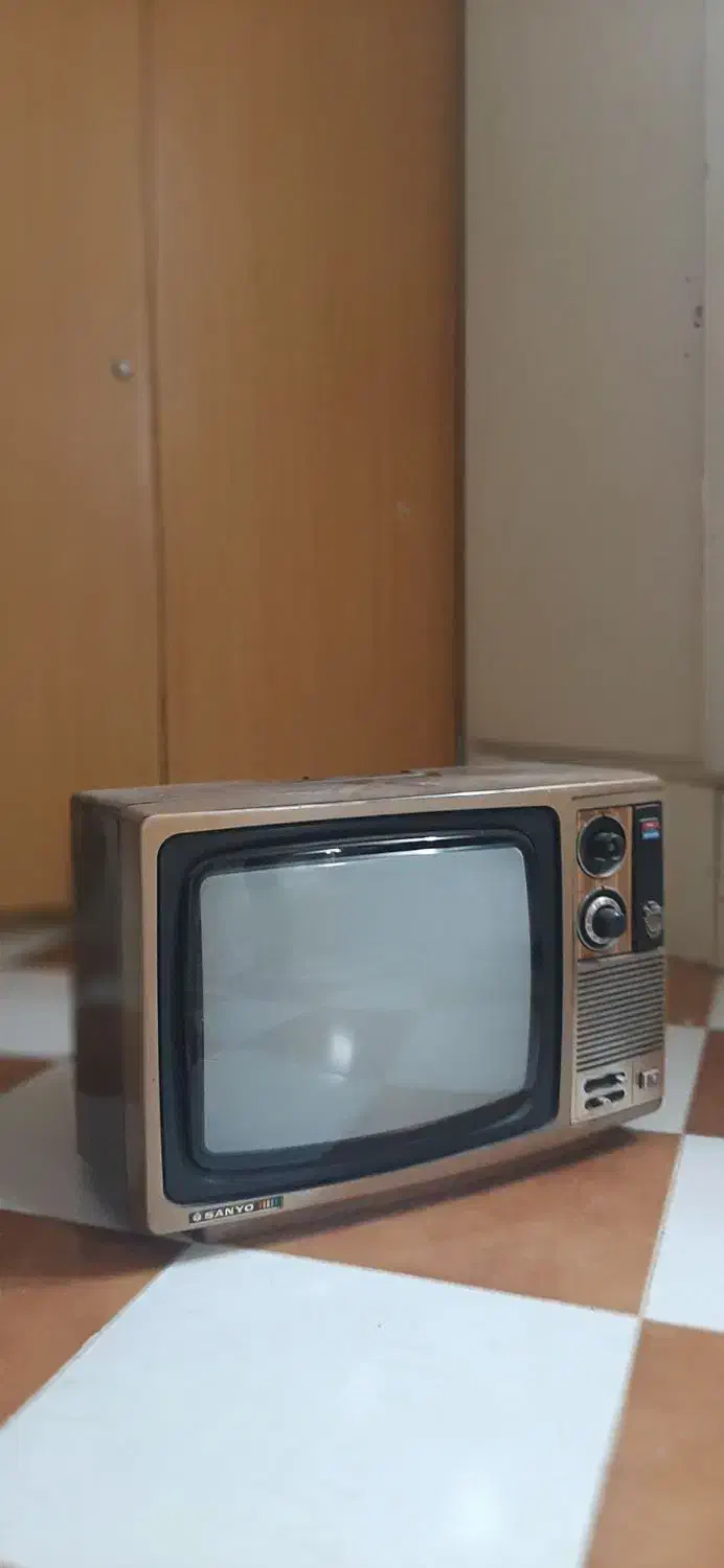 تلویزیون آنتیک|تلویزیون و پروژکتور|تبریز, |دیوار