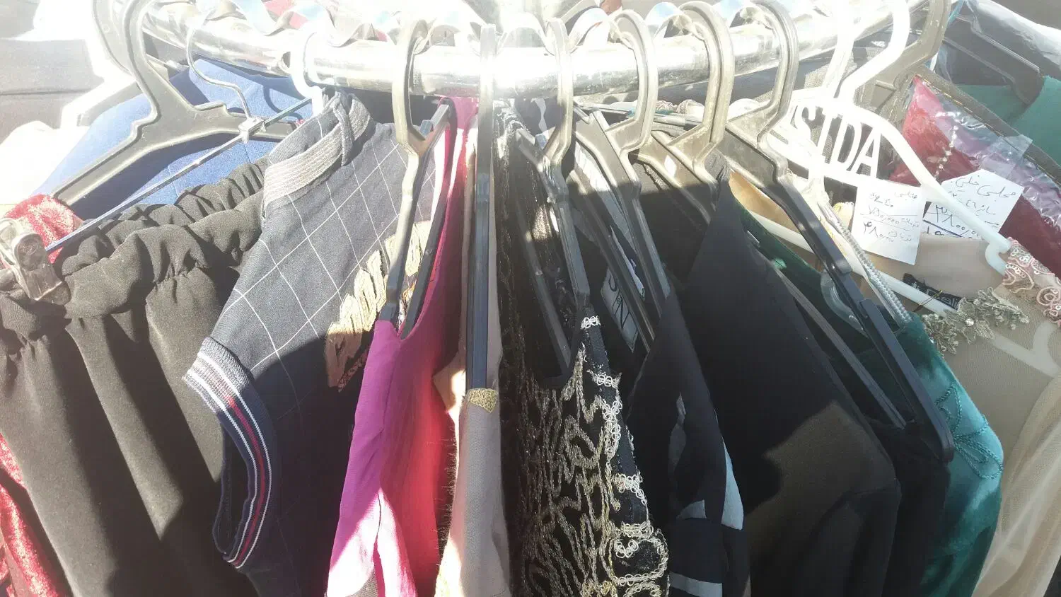 بدلیل جمع آوری تمامی اجناس نصف قیمت|لباس|اردبیل, |دیوار