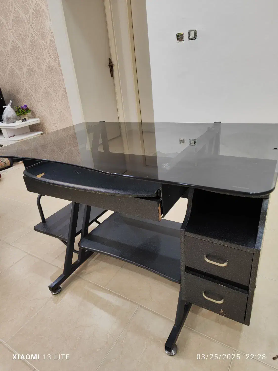 میز کامپیوتر|میز تحریر و کامپیوتر|رشت, کوی مهر|دیوار