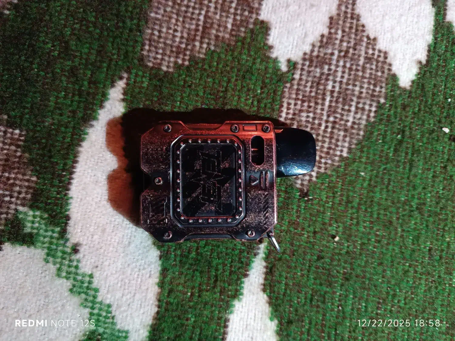 پاد کالیبرون|زیورآلات و اکسسوری|سرفاریاب, |دیوار