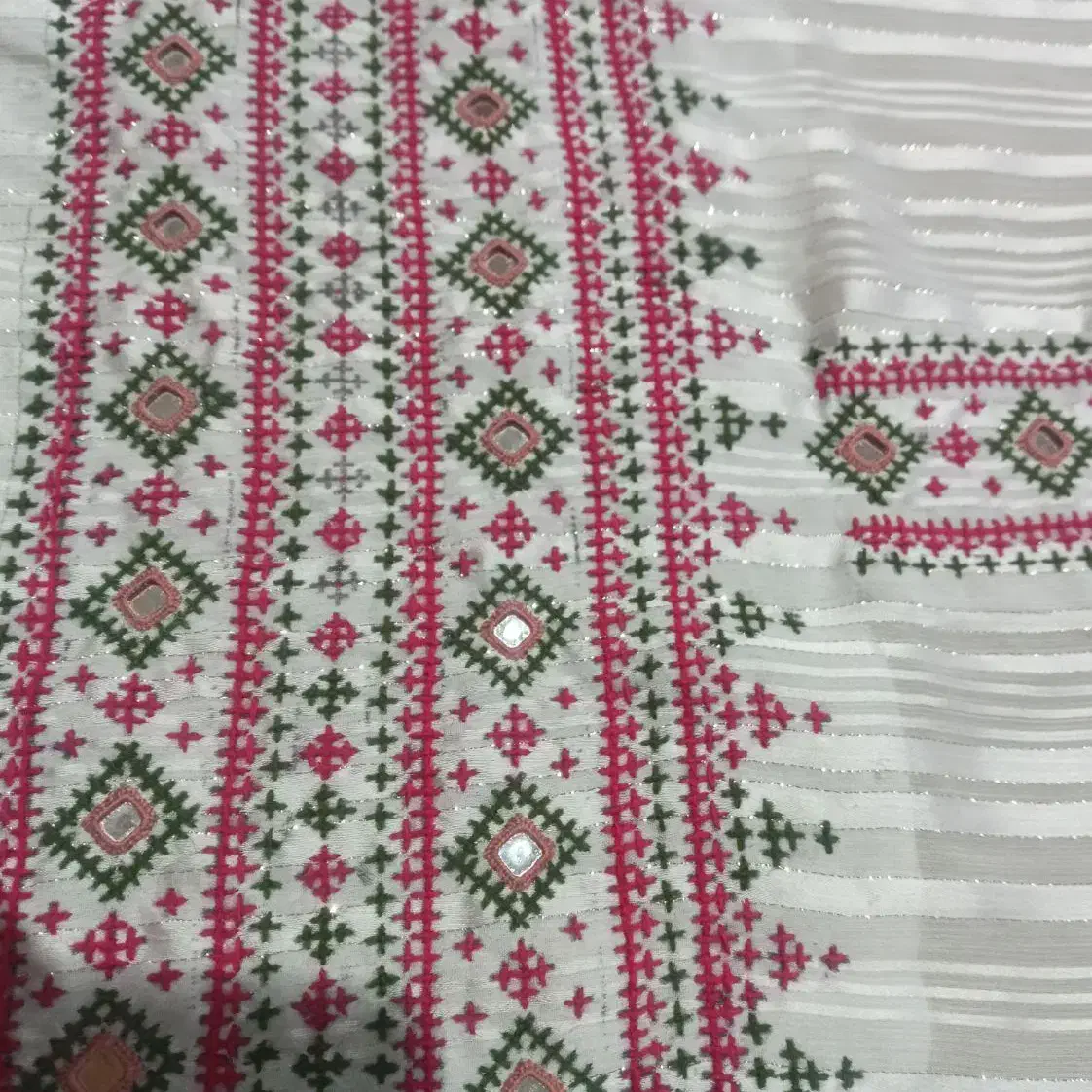 لباس طرح پلیوار|لباس|چابهار, |دیوار