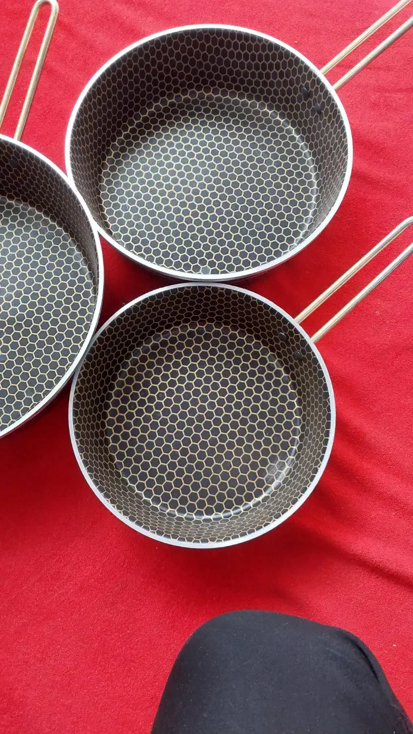 ۳تا ماهی تابه نو ۹۰۰تومن|ظروف پختوپز|نسیمشهر, |دیوار