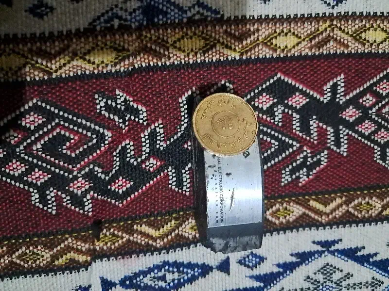 سکه ی مغناطیسی|کلکسیون اشیاء عتیقه|ابریشم, |دیوار