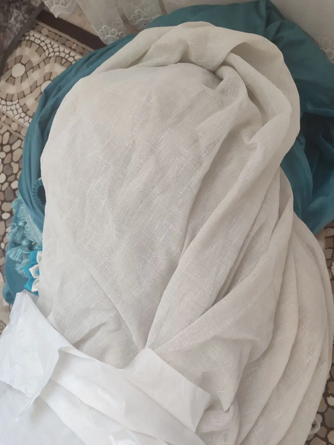 تعدادی پرده و والان نو نو|پرده، رانر، رومیزی|تهران, افسریه جنوبی|دیوار