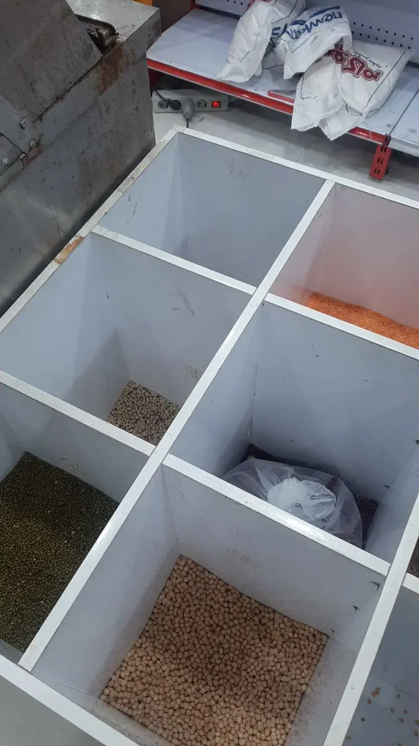 استند حبوبات و تایپینگ ترشیجات|فروشگاه و مغازه|اهواز, سپیدار|دیوار